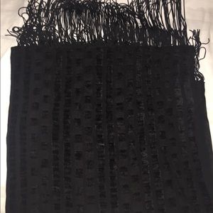 Tahari black scarf